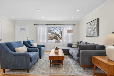 unlisted-address, Wheeling, IL 60090 - photo 4