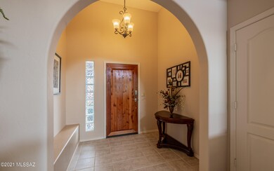 Formal Entryway with Banco Seating