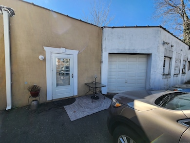 202 Campbell Ave, West Haven, CT 06516 - photo 3