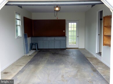 12615 Carol Ave, Greencastle, PA 17225 - photo 5