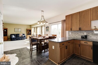 2063 Harvest Farm Rd, Sykesville, MD 21784 - photo 6