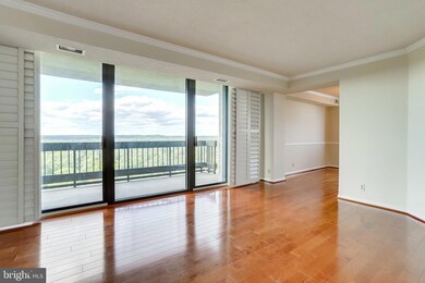 Skyline Square North and South unit 1515N, Baileys Crossroads, VA 22041 - photo 2