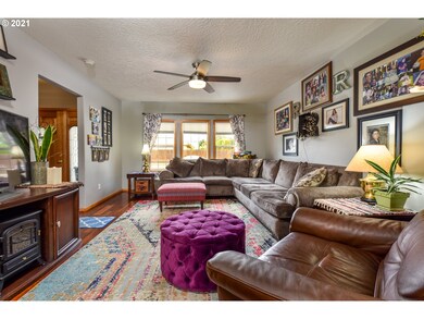 57 Sandalwood Loop, Creswell, OR 97426 - photo 6