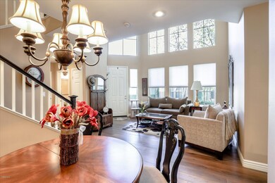 596 Fenwick Dining Room to Front Door