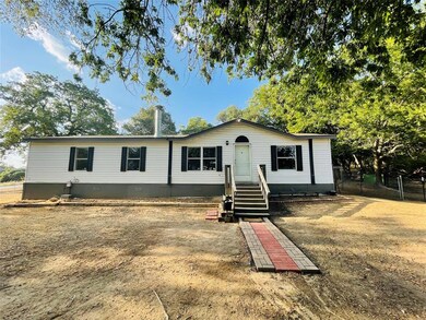 101 Blue Sky Ln, Springtown, TX 76082 - photo 4