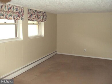 Riddle Glen unit E4, Media, PA 19063 - photo 4