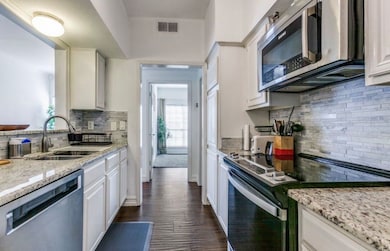 3550 Country Square Dr unit 109, Carrollton, TX 75006 - photo 7