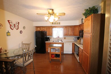 1898 Knollridge Ct, Columbus, OH 43229 - photo 6