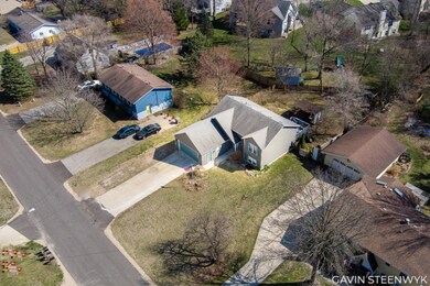 638 Hayes St Holland-9