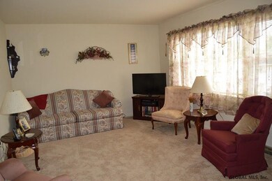 3 Bickford Ln, Troy, NY 12182 - photo 3