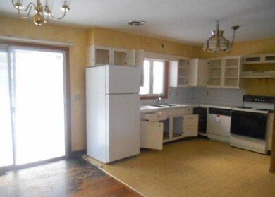 3768 Meadow Dr, Erie, PA 16506 - photo 6