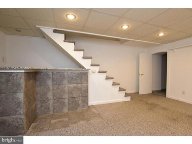 902 Johnston St, Philadelphia, PA 19148 - photo 7