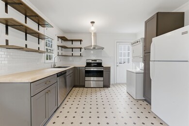 105 Brookview Cir, Columbia, TN 38401 - photo 7