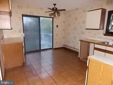 210 4th Ave, Tuckerton, NJ 08087 - photo 2