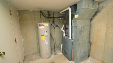 1531 Winnetka Rd unit 1531, Glenview, IL 60025 - photo 5