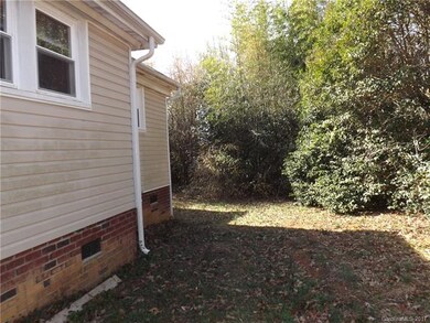 306 S White St, Marshville, NC 28103 - photo 4