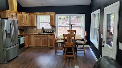 570 Beasley Hollow Rd, Linden, TN 37096 - photo 7