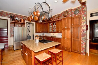 514 Thomas St, Stroudsburg, PA 18360 - photo 5