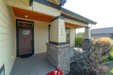 964 NW Rimrock Dr, Redmond, OR 97756 - photo 6