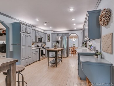 2409 Georgetown Dr, Bartlesville, OK 74006 - photo 7