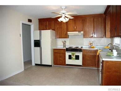 Another view of kitchen with area for kitchen tabl