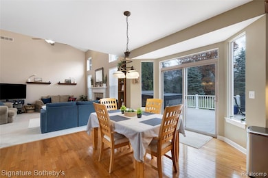 297 Gleneagles unit 213, Highland, MI 48357 - photo 5