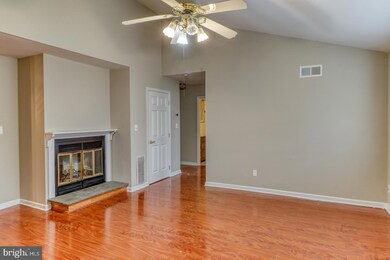 109 Diminish Dr, Newark, DE 19713 - photo 3