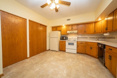3111 Ingalls Ave unit 1B, Joliet, IL 60435 - photo 4