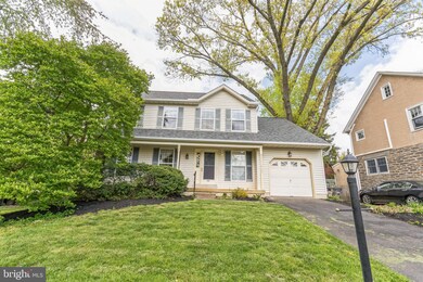 435 Edgewood Dr, Ambler, PA 19002 - photo 2
