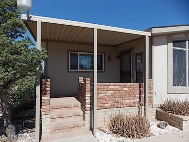 023-371826 Front Porch