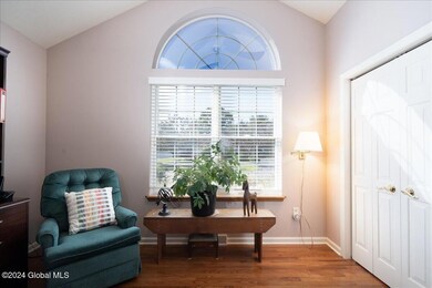 15 Camden Cir, Delmar, NY 12054 - photo 6