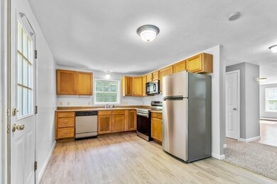 30 Milton St, Worcester, MA 01605 - photo 2