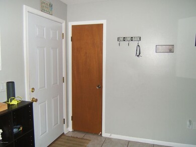 Entry & Coat Closet