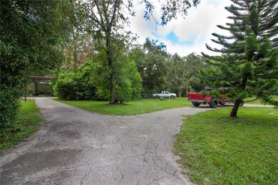 36400 Keystone Ave, Zephyrhills, FL 33541 - photo 2