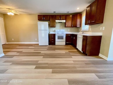 2650 Lindsay Ave unit 3, Louisville, KY 40206 - photo 2