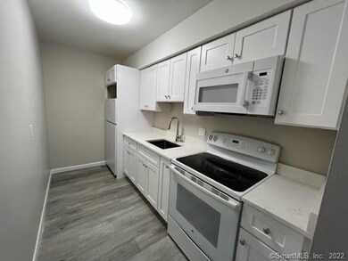 84 S Broad St unit 201, Meriden, CT 06450 - photo 5