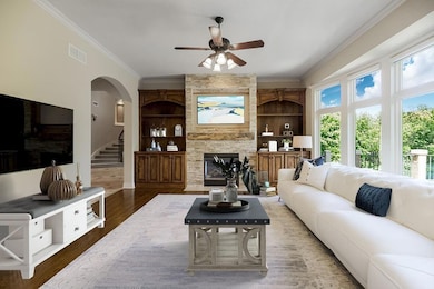 8703 Pine St, Lenexa, KS 66220 - photo 7