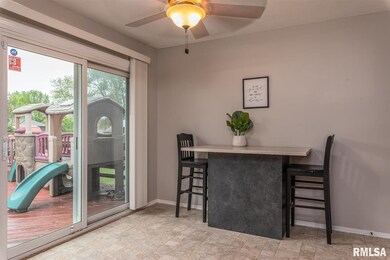 4025 Lamphere Ct, Davenport, IA 52806 - photo 5