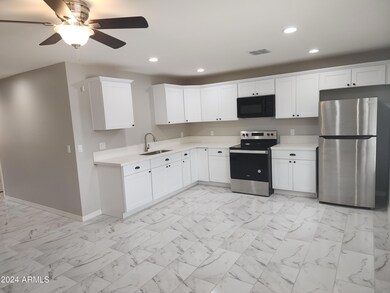 8838 N 2nd St unit 6, Phoenix, AZ 85020 - photo 2