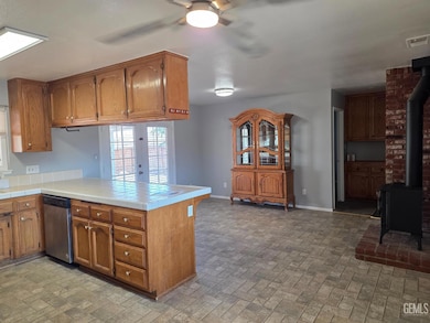 22201 Mccarthy Dr, Tehachapi, CA 93561 - photo 6