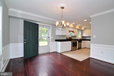 118 Polk Dr, Manassas Park, VA 20111 - photo 6