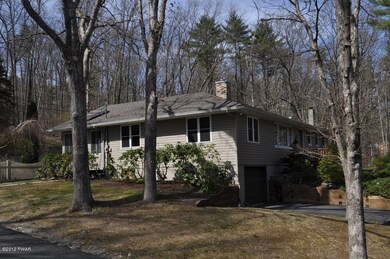 111 Nearing Ln, Milford, PA 18337 - photo 2