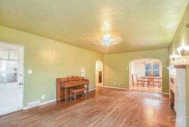 1007 S Ivy St, Nampa, ID 83686 - photo 5
