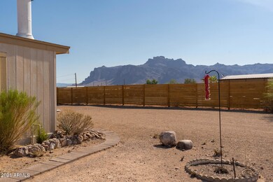 Superstition Views