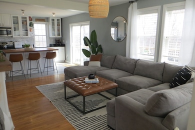 31 Raymond St, Dudley, MA 01571 - photo 6