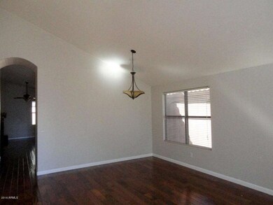 02-Formal Dining Area