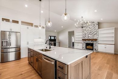 264 Southern Dr, Holmen, WI 54636 - photo 3