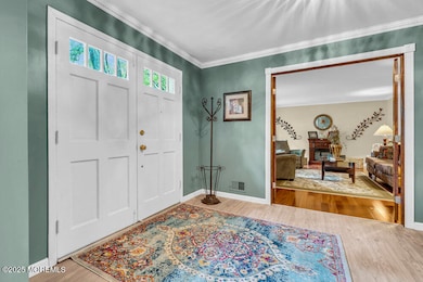 19 Bartlett Ct, Matawan, NJ 07747 - photo 4