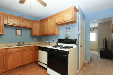 7102 SW 14th St, Des Moines, IA 50315 - photo 6