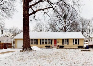 5233 Barton Dr, Shawnee, KS 66203 - photo 2